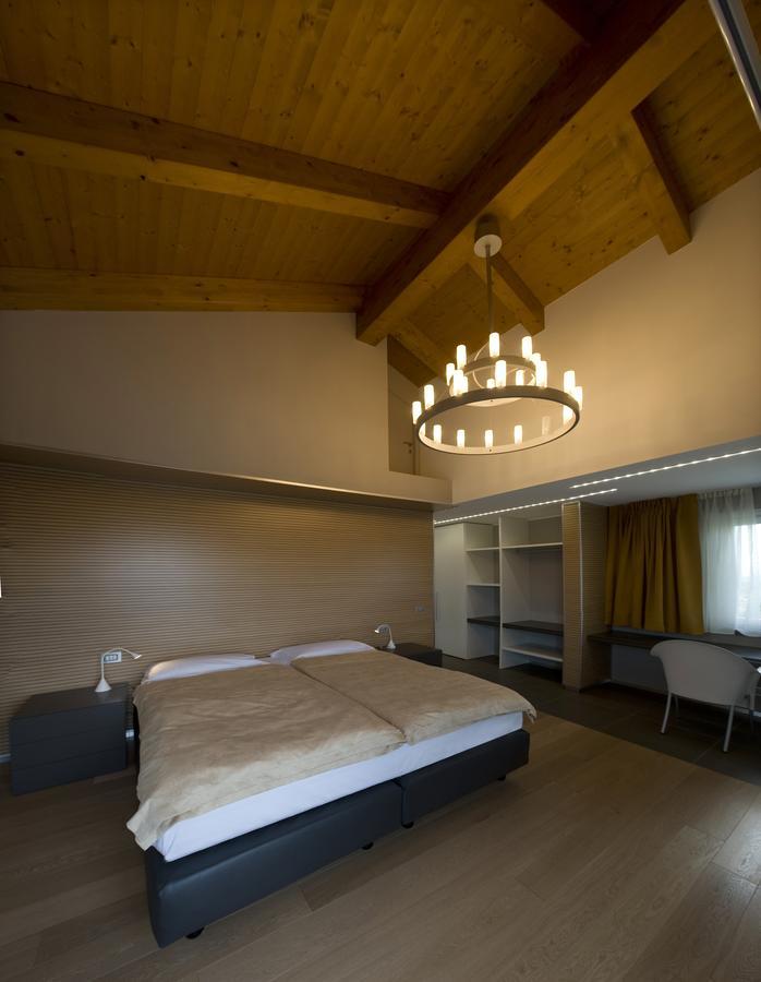 Casa Nelle Vigne Apartment Castiglione Tinella Ngoại thất bức ảnh